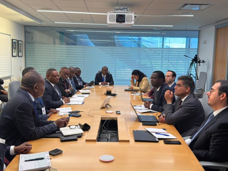 WhatsApp Image 2025-10-16 à 00.12.03_01ecf97f