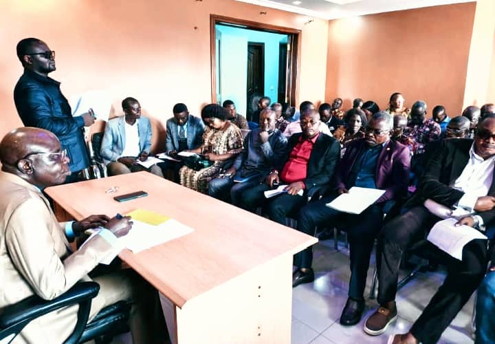 b8689725-cfee-46c5-8716-eed1df207574